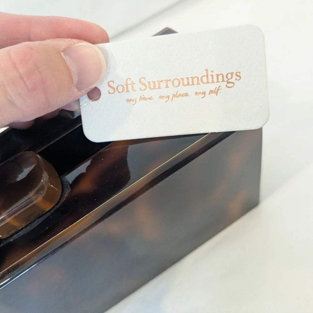 Sea Lily Tortoiseshell Clutch Bag - Picture 5 of 9